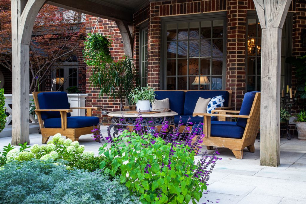 Bonick Landscaping 5 Ways to Refresh Your Gardens with Spring Color Installation  